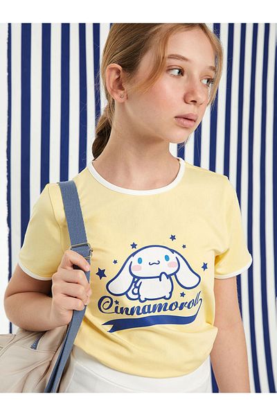 LC Waikiki Sari Crew Neck Cinnamoroll Printed Girl's T-Shirt