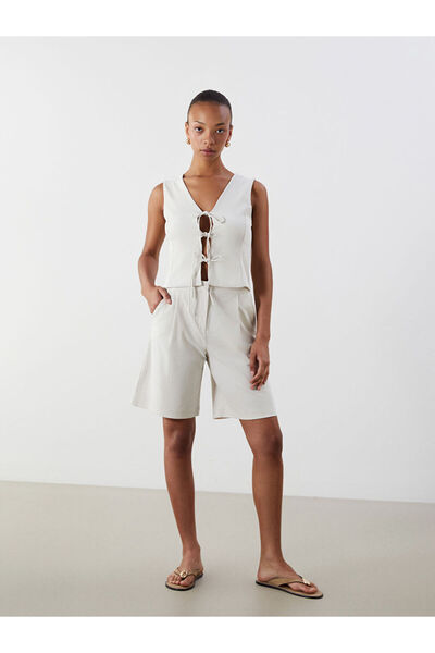 LC Waikiki Μπεζ γυναικείο σορτς με χαλαρή εφαρμογή