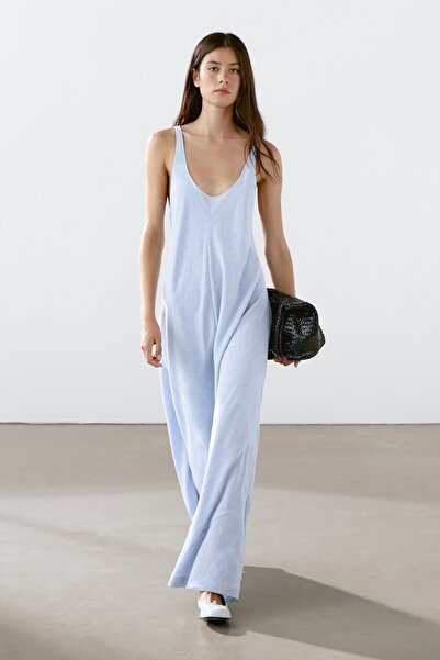 Massimo Dutti Sırtı detaylı uzun dökümlü elbise