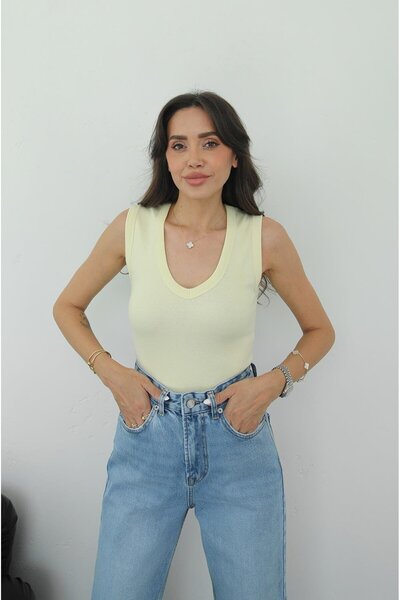 Havoş Light Yellow V-Neck Tank Top
