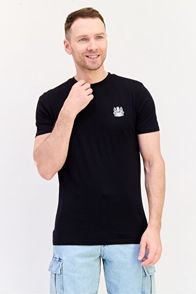 Aquascutum تي شيرت رجالي بشعار العلامة التجارية بأكمام قصيرة ورقبة دائرية، أسود