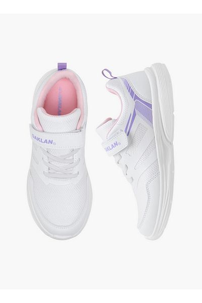 Oaklan by Shoexpress Girls Panelled Sports Shoes with Hook and Loop Closure