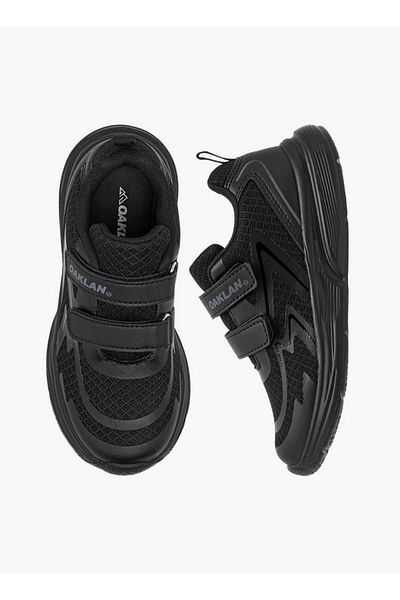 Oaklan by Shoexpress Girls Panelled Sports Shoes with Hook and Loop Closure