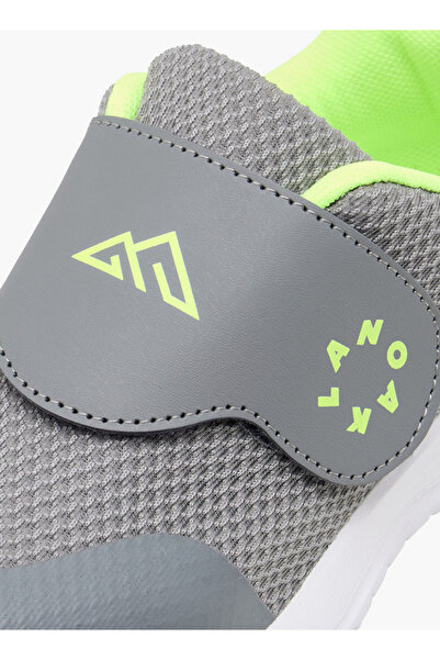 Oaklan by Shoexpress Boys Logo Detail Sports Shoes with Hook and Loop Closure