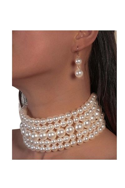 The Casius. Colier tip choker cu perle albe artificiale și cercei din perle asortate, The Casius