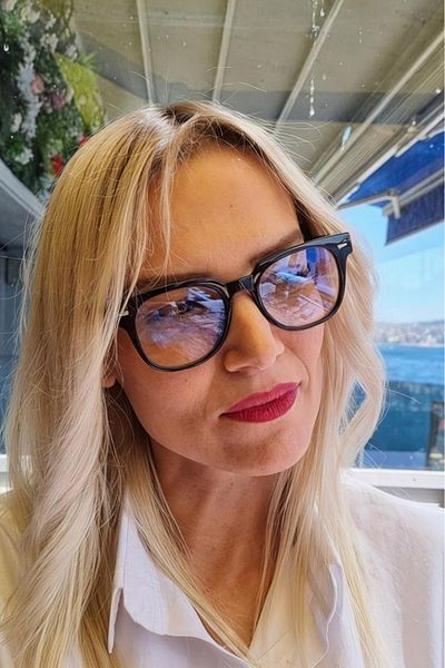 Uniquetrenders Women's Randy Blue Light Protection Relaxing Square Model Display Glasses
