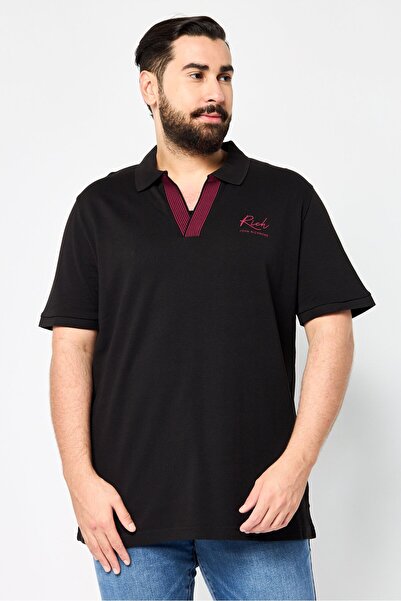 John Richmond قميص بولو رجالي بقصّة عادية وأكمام قصيرة وشعار العلامة التجارية، أسود
