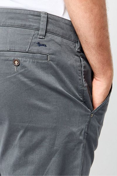 Harmont & Blaine Men Narrow Fit Plain Chino Pants, Grey