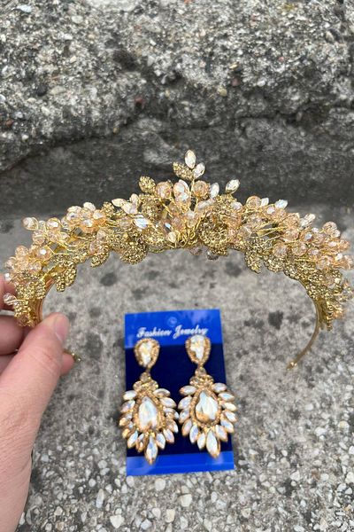 Hobigram Camilo Gold Bridal Henna Crown Special Occasion Accessory Women's Crown and Wide Shuttle Earring Set