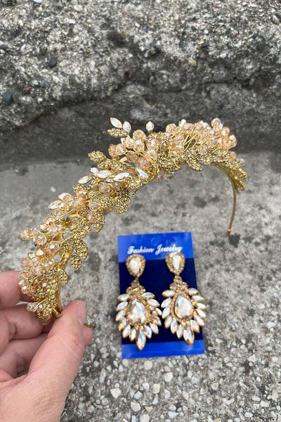 Hobigram Camilo Gold Bridal Henna Crown Special Occasion Accessory Women's Crown and Wide Shuttle Earring Set