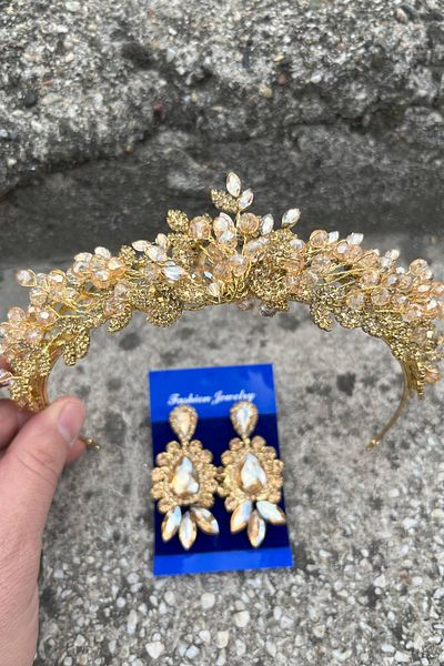 Hobigram Camilo Gold Bridal Henna Crown Special Occasion Accessory Women's Crown and Three Shuttle Earring Set – Crown, Crystal Stone