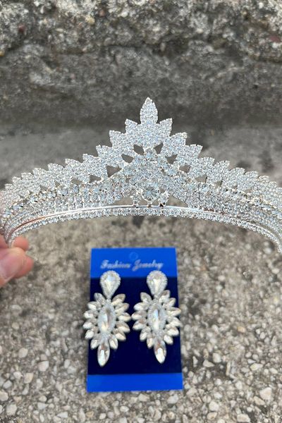 Hobigram Daniela Silver Bridal Henna Crown Special Occasion Accessory Women's Crown and Thin Shuttle Earring Set