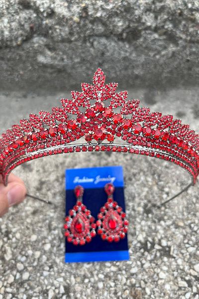 Hobigram Daniela Red Bridal Henna Crown Special Day Accessory Women's Crown and Drop Shuttle Earring Set