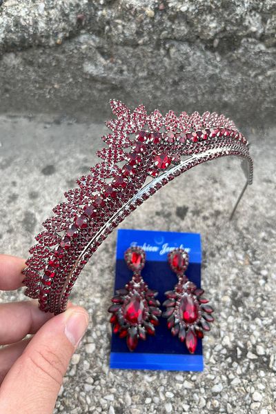 Hobigram Daniela Burgundy Bridal Henna Crown Special Occasion Accessory Women's Crown and Wide Shuttle Earring Set