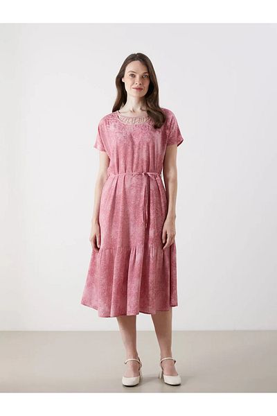 LC Waikiki Lcw Grace Pink Crew Neck Embroidered Pleated Dress