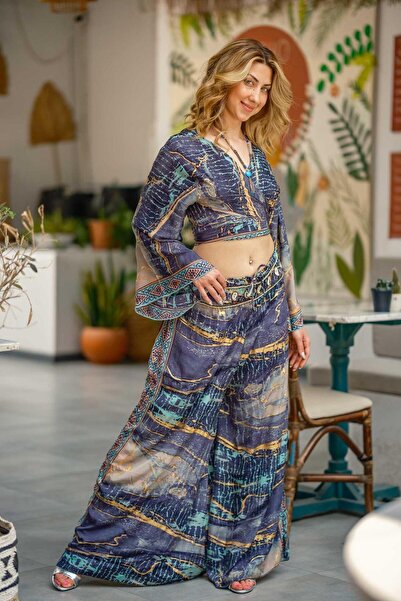 Miss Boheme Turquoise Color Waist Embroidered Gold Detailed Trousers Blouse Set