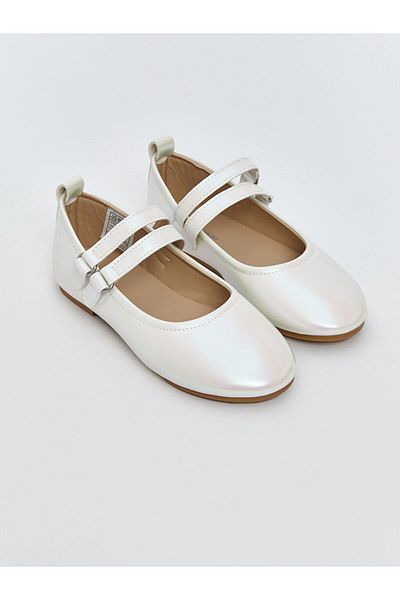 LC Waikiki Beige Shiny Leather Look Girls' Ballerinas