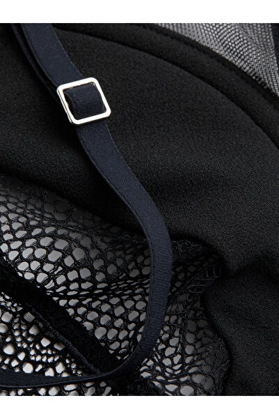 Calvin Klein Women Black Geo Lace Unlined Plunge Bra