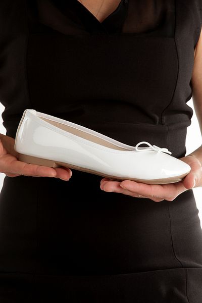 PAYZİN '' Emel'' White Patent Leather Round Toe Flat Bottom Mustache Bow Ballerina Ballet New Season