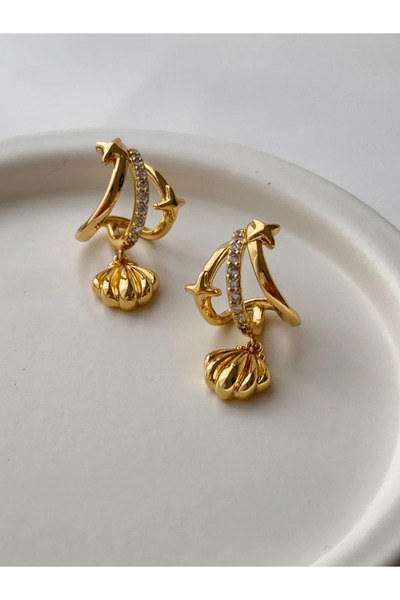 SU PERİSİ TAKI BİJUTERİ أقراط من سلسلة Vip باللون الذهبي مع تفاصيل بلح البحر