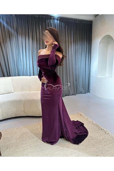 ALANOOD FASHION Soft burgundy velvet off-the-shoulder dress