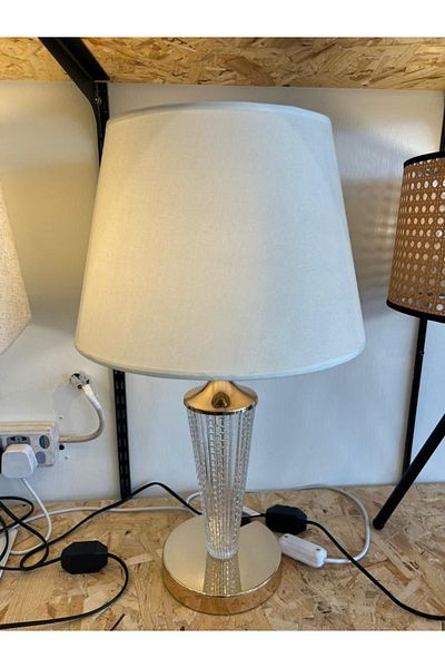 DECORA Stylish bedroom lamp with modern design in gold color