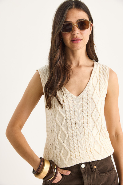 Bianco Lucci Women's V-Neck Knitted Detail Knitwear Strap Blouse 20258004