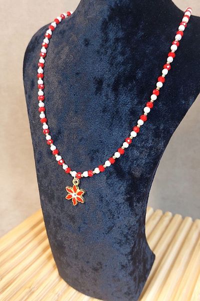 Uretti - Özlem 9422 8431 Handmade Lotus Flower Red Crystal Bead Necklace