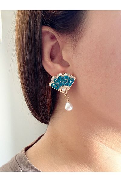 Gümüş sandık Pearl Fan Steel Earrings