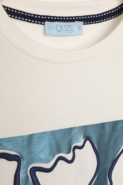 Quzu Embossed Printed Text Short Sleeve T-Shirt Ecru
