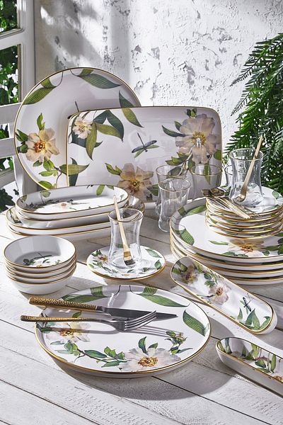 Fecra Floranda 35 Piece Gold Mesh Breakfast Set