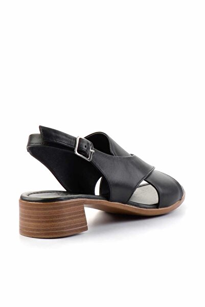 Bambi Black Leather Women's Classic Heeled Shoes K05290032503