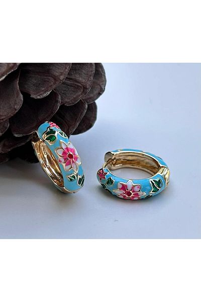 juleeco Turquoise Enamel Covered Flower Leaf Pattern Gold Earrings (2cm)