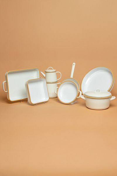 EBUTAY Crema Di Siena Cream 7-Piece Handmade Enamel Kitchen Set