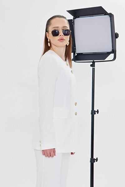 LOVELF Gold Düğmeli Kare Yaka Takım Ekru