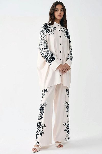 Hiccup Set de două piese modest cu model, cămașă cu mâneci lungi și pantaloni cu picioare largi