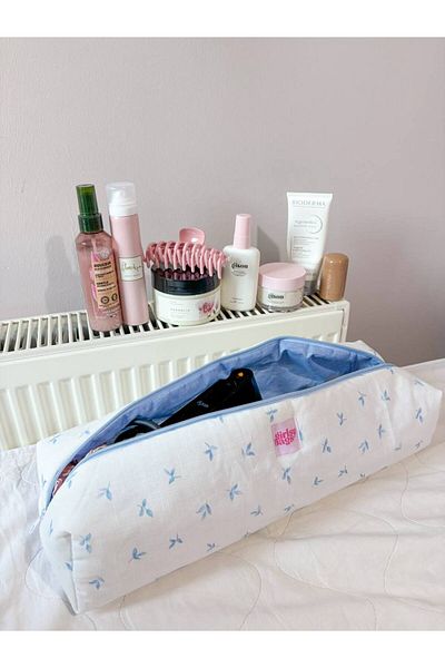 girlsybags Λευκή μπλε φλοράλ λαβίδα μαλλιών Τσάντα ισιωτικής συμβατή για Airwrap Airstrait Μεγάλη τσάντα ταξιδιού