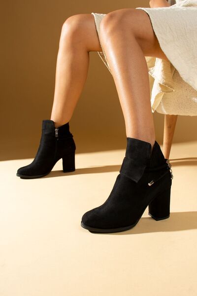 Pembe Potin Women's Black Suede Heeled Zippered Comfortable Sole Daily Use Buckle Classic Boots