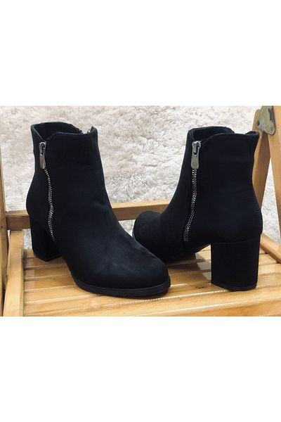 Pembe Potin Women's Black Suede Heeled Zippered Boots