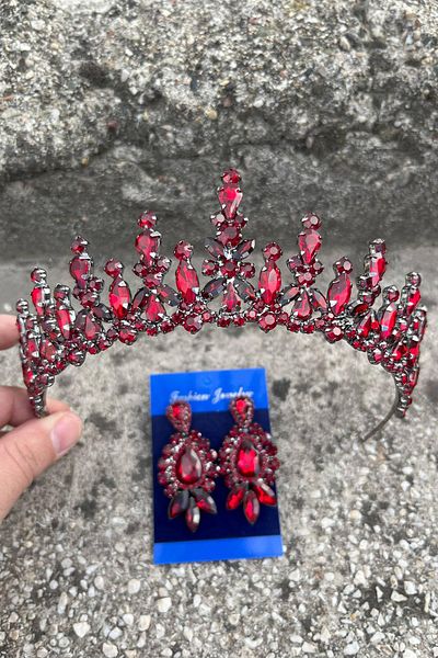 Hobigram Elvira Burgundy Bridal Henna Crown Special Occasion Accessory Women's Crown and Three Shuttle Earrings Set