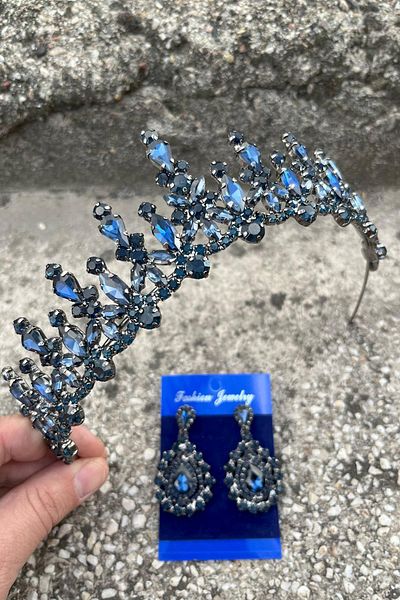 Hobigram Elvira Navy Blue Bridal Henna Crown Special Occasion Accessory Women's Crown and Drop Shuttle Earring Set