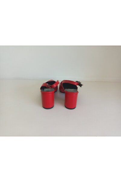 Crista Hakiki Deri 5 Cm Topuklu Burnu Kapalı Klasik Sandalet