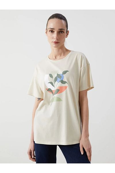 LC Waikiki Γυναικείο μπλουζάκι LCWAIKIKI Classic Beige Crew Neck Floral