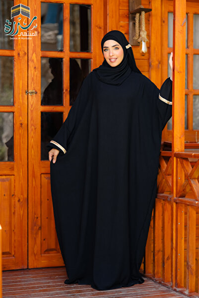 SIDRAALMONTAHA Al-Marwa model abaya with a printed design and a free shawl as...