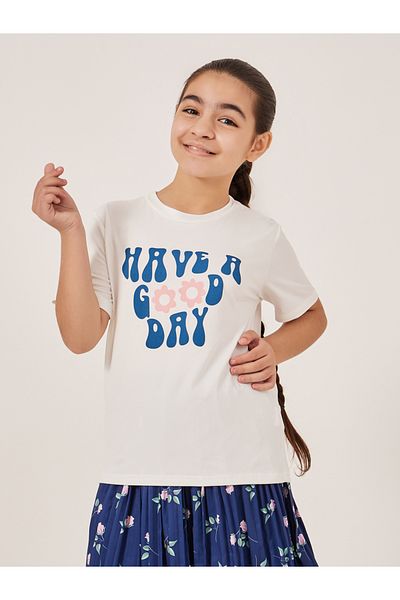 Styli Slogan Print T-Shirt and All-Over Print Skirt