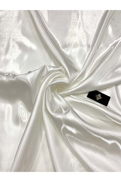 Luxuro Satin Liquid Fix Ivory