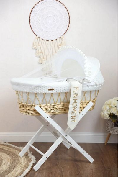 Fun Moment White Moses Basket + Base