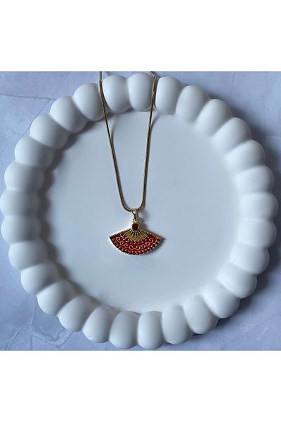 Bijoura Studio Red Colored Steel Necklace with Fan Figure