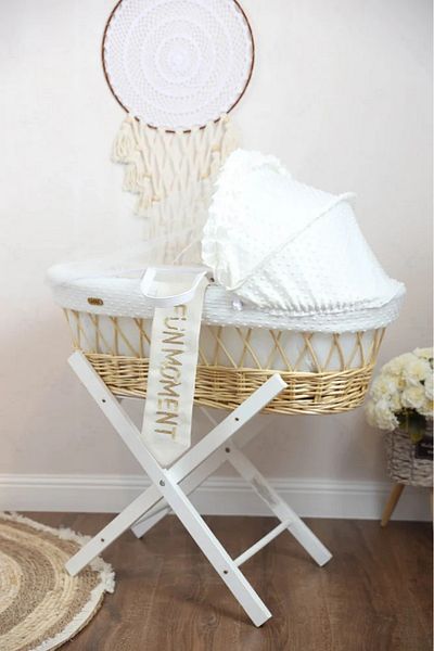 Fun Moment White Moses Basket + Base