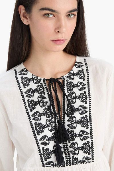 DeFacto Regular Fit Crew Neck Linen Look Long Sleeve Blouse E6527Ax25Sm